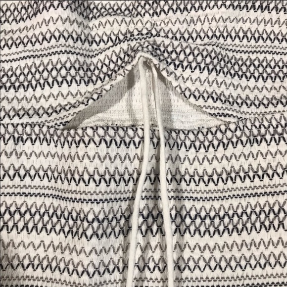 Tobi Nia off the shoulder dress - Picture 6 of 7